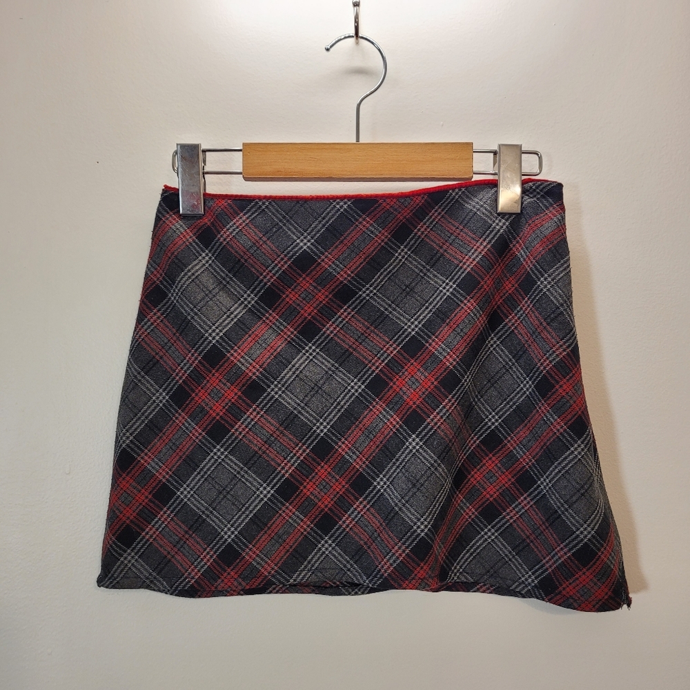 Dalmys Vintage Plaid Red Gray Black Mini Skirt Velvet Waistline - Size 6